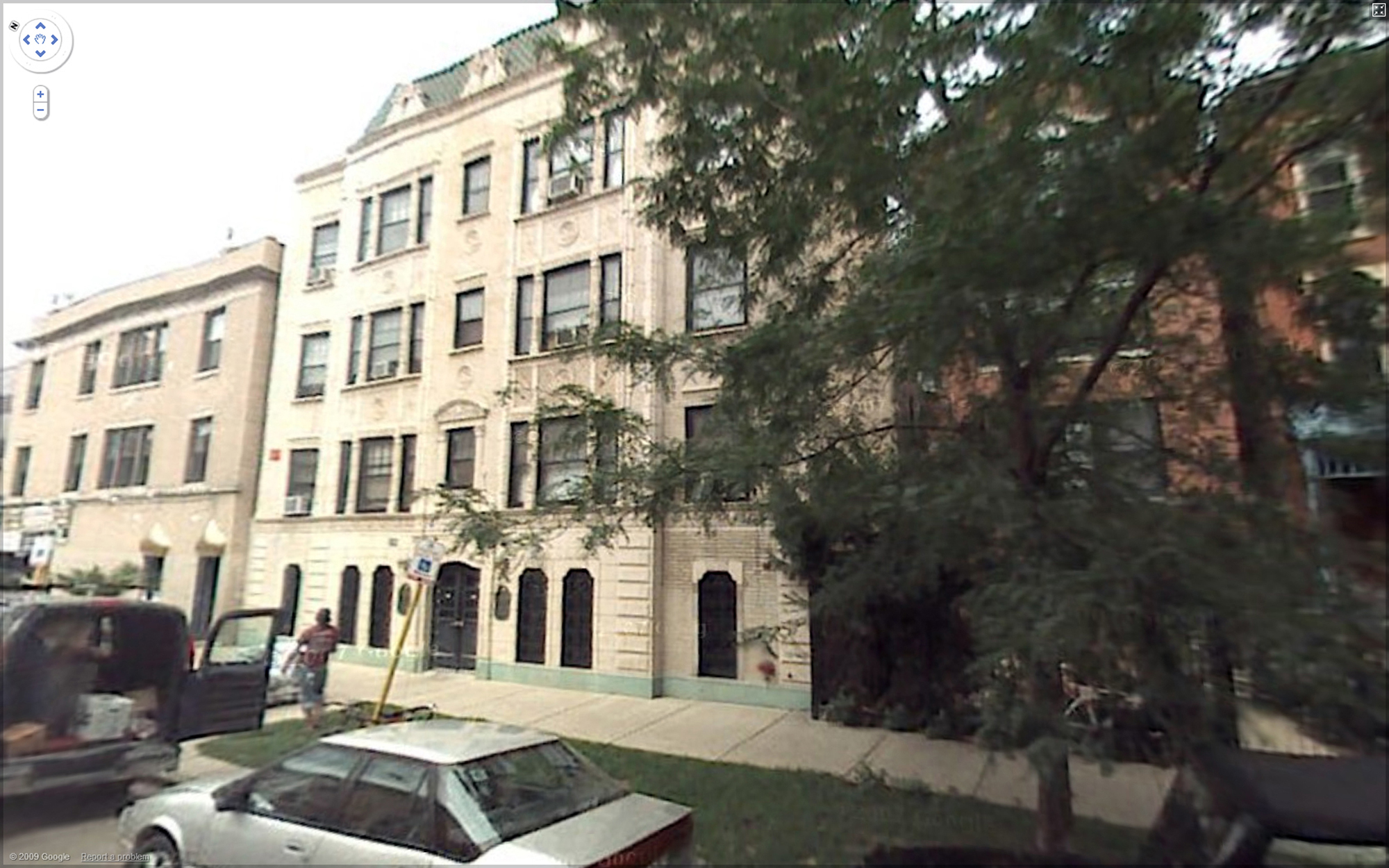 1569 North Hoyne Avenue, Chicago, Illinois  (7324 KB)
 
(Click on Picture to View Full Size)