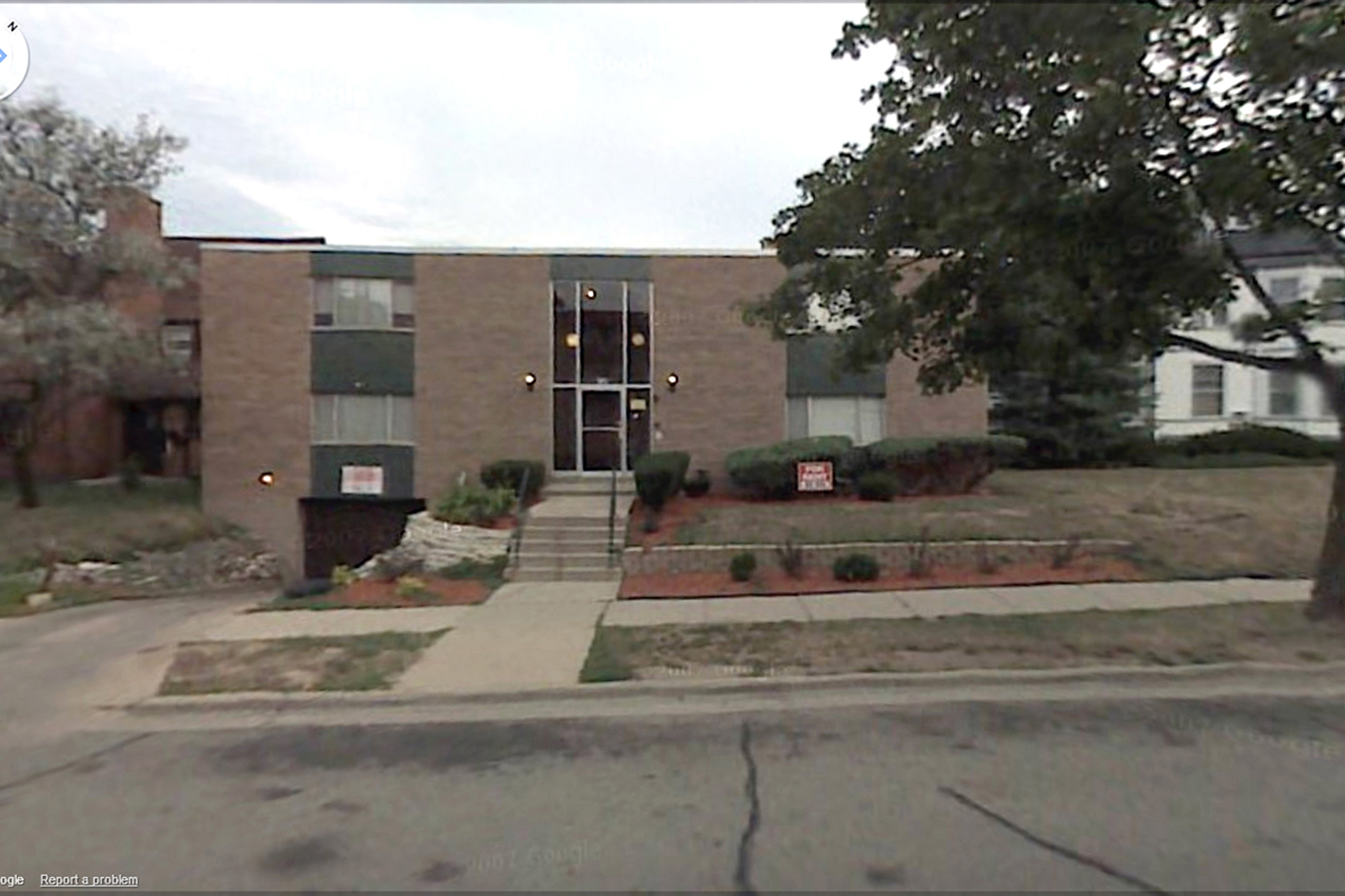 (7810 KB)
 
718 North Court Street
Rockford, Illinois
(Click on Picture to View Full Size)