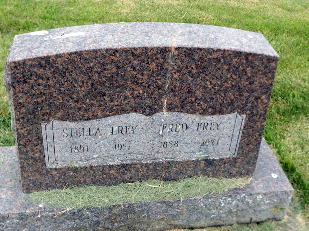 Stella Unknown, wife of Frederick Frey  (2507 KB)
 
Lewiston Public Cemetery
Lewiston, Winona County, Minnesota, USA
(Click on Picture to View Full Size)